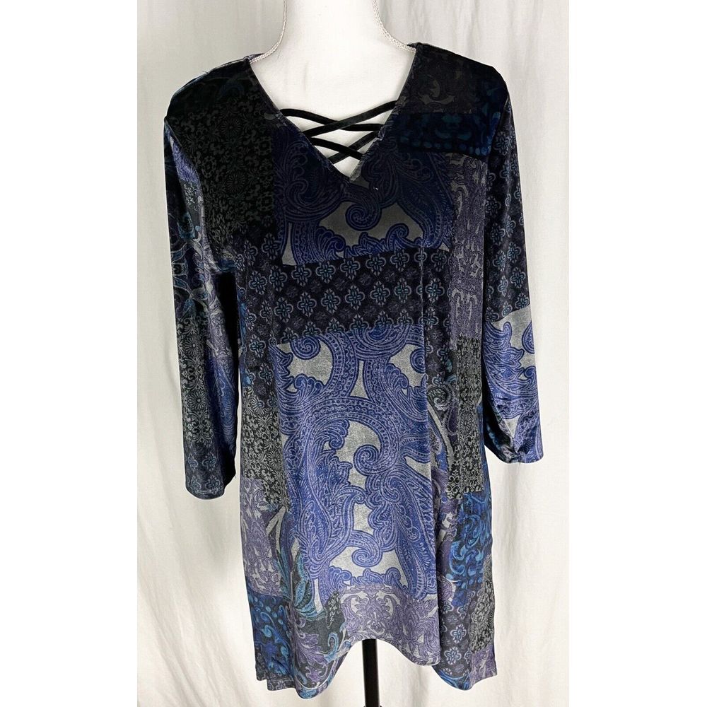Chicos Shirt‎ Womens Size 1 Tunic Top Purple Velour Stretch Paisley Patchwork